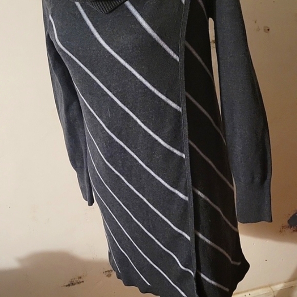 White House/Black Market Women's Long Sleeve Turtleneck Sweater Dress Size: S - Picture 3 of 8